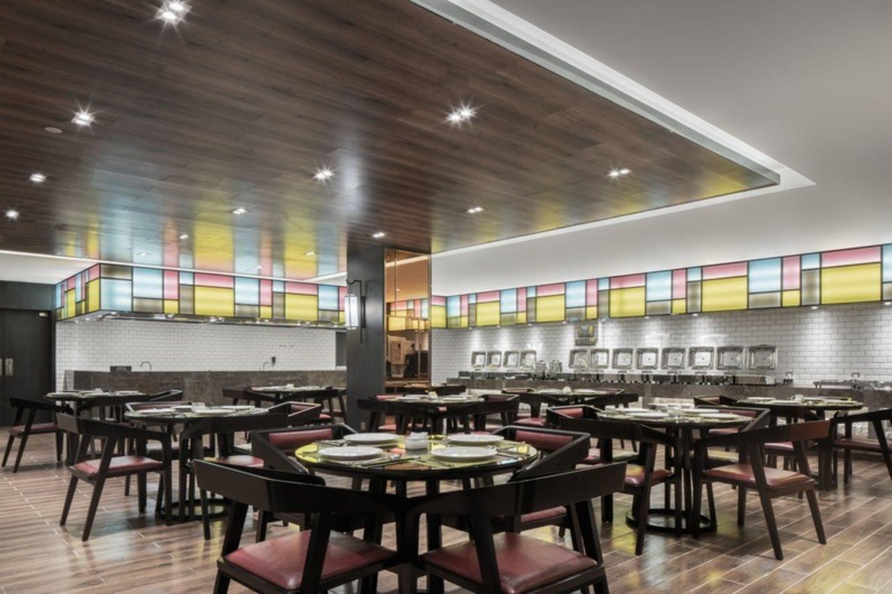 Minshan Lhasa Grand Hotel Чэнду Экстерьер фото
