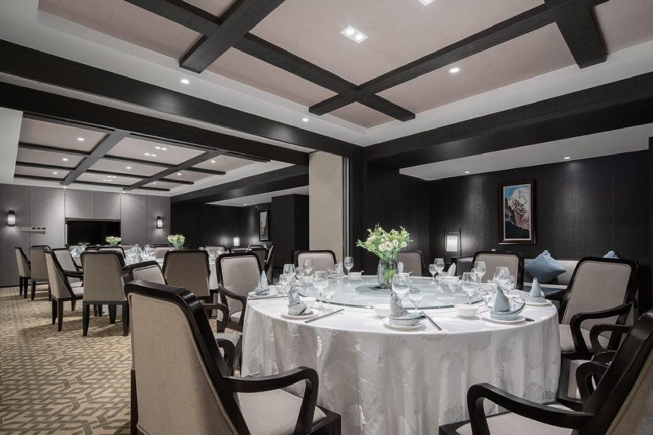 Minshan Lhasa Grand Hotel Чэнду Экстерьер фото