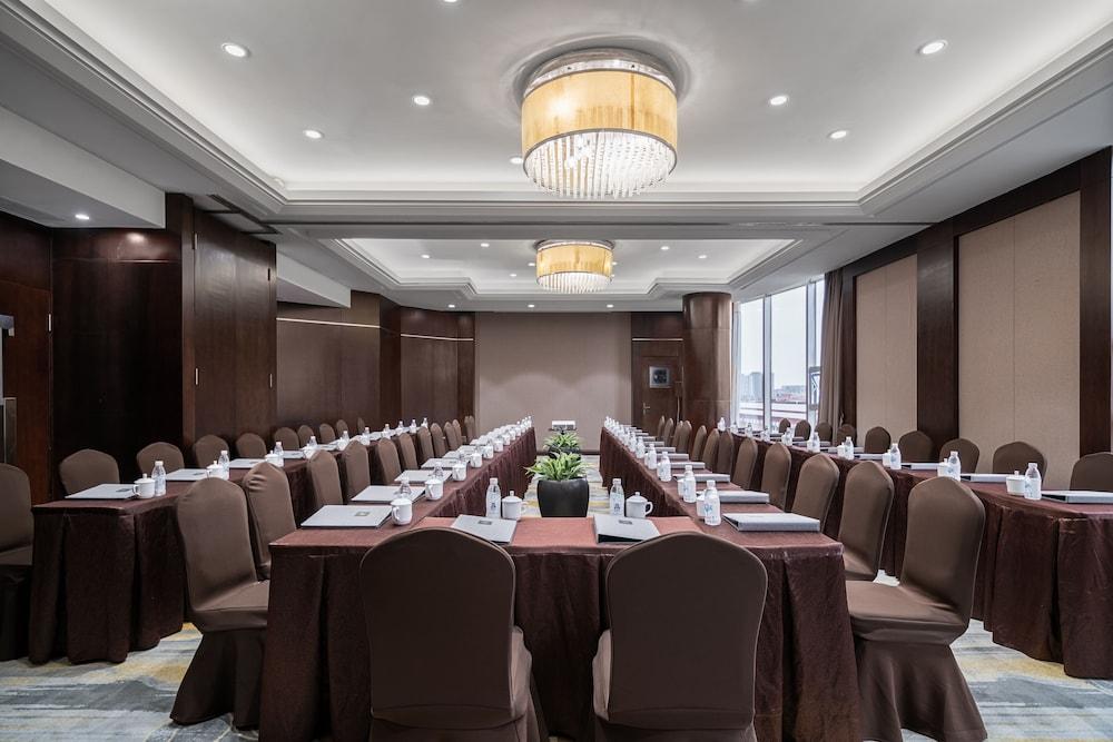 Minshan Lhasa Grand Hotel Чэнду Экстерьер фото