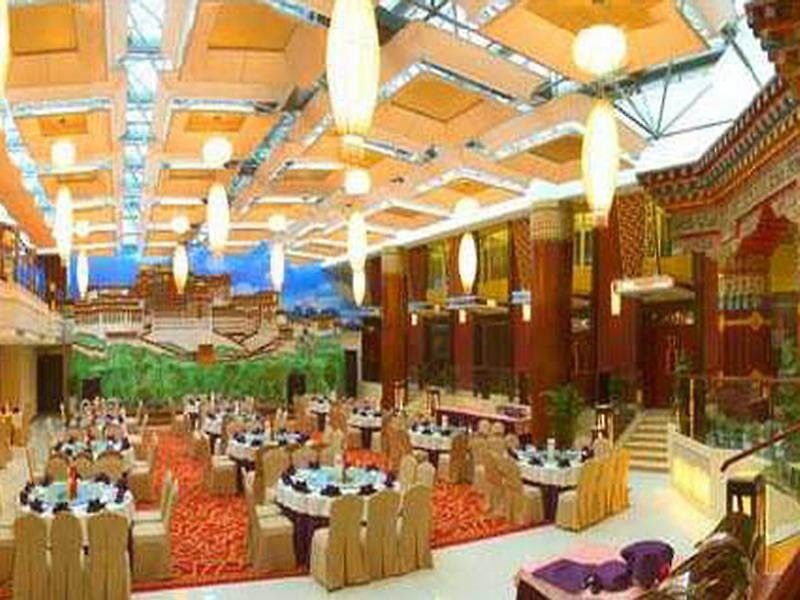 Minshan Lhasa Grand Hotel Чэнду Экстерьер фото
