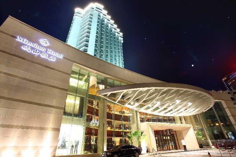 Minshan Lhasa Grand Hotel Чэнду Экстерьер фото